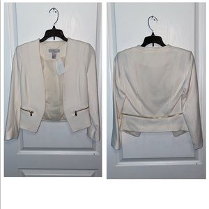 Light cream blazer with gold